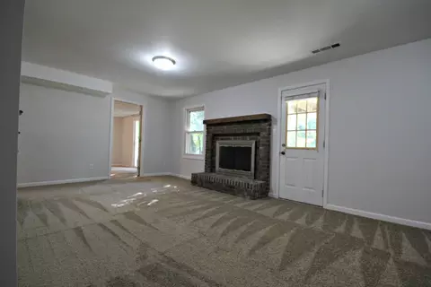205 S Walnut St, Ashland, MO 65010 photo 16