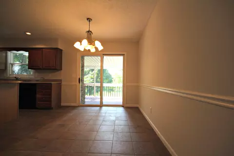 205 S Walnut St, Ashland, MO 65010 photo 3