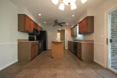 205 S Walnut St, Ashland, MO 65010 photo 4