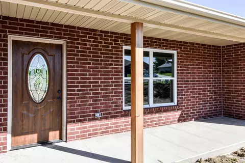 305 Venus St, Holts Summit, MO 65043 photo 2