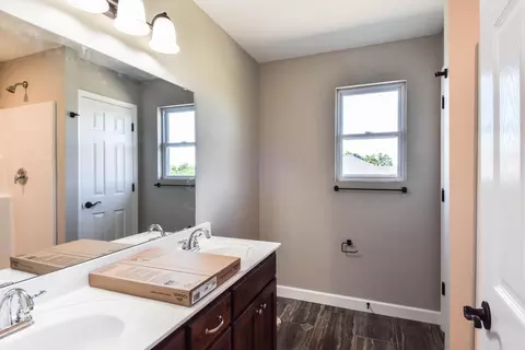 305 Venus St, Holts Summit, MO 65043 photo 14