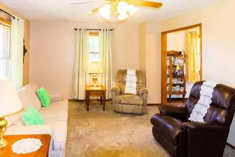 404 Barret St, Holts Summit, MO 65043 photo 5