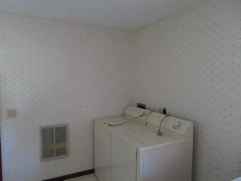 525 Baskett St, Paris, MO 65275 photo 16