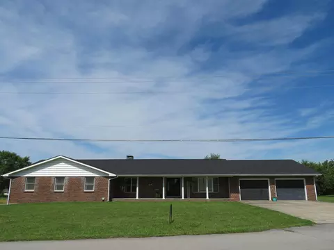 525 Baskett St, Paris, MO 65275 photo 5