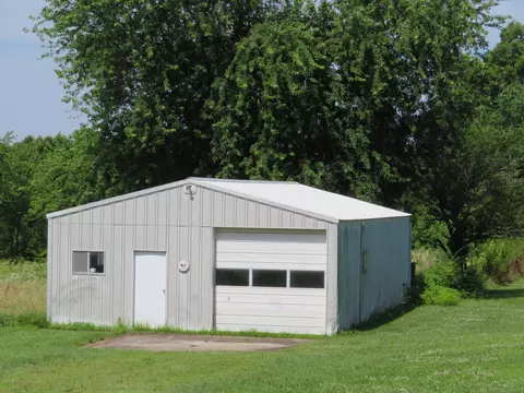 525 Baskett St, Paris, MO 65275 photo 54
