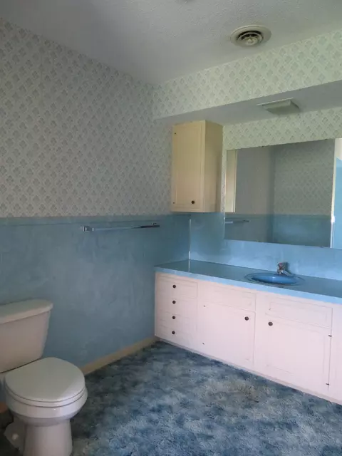 525 Baskett St, Paris, MO 65275 photo 24