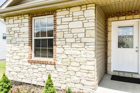160 Mars, Holts Summit, MO 65043 photo 3