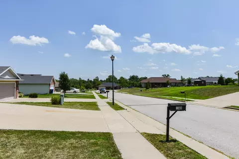 160 Mars, Holts Summit, MO 65043 photo 2