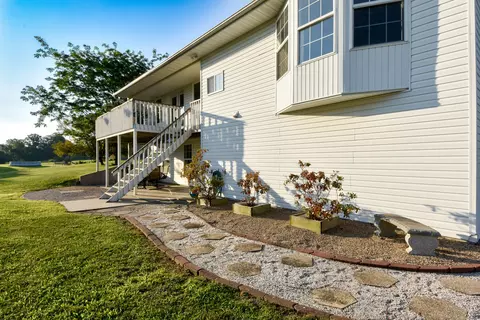2041 Teal Ln, Holts Summit, MO 65043 photo 27