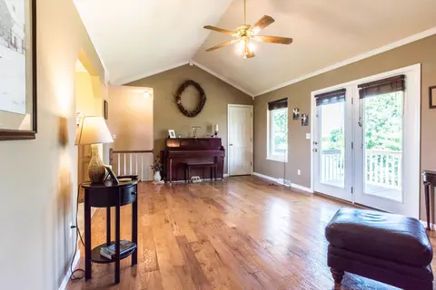 2041 Teal Ln, Holts Summit, MO 65043 photo 14