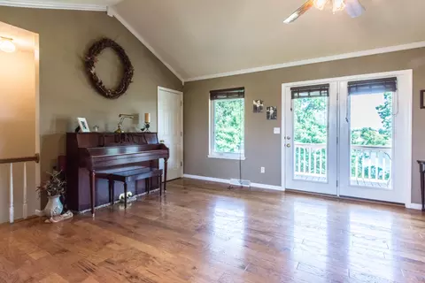 2041 Teal Ln, Holts Summit, MO 65043 photo 11