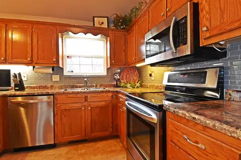 2051 Beelman Rd, Holts Summit, MO 65043 photo 11
