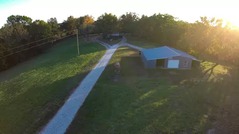 2925 Trails End, Holts Summit, MO 65043 photo 34