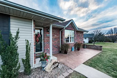 2042 Teal Ln, Holts Summit, MO 65043 photo 9