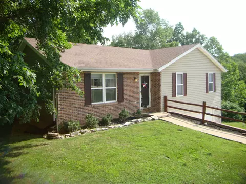 1829 Rabbit Run Ct, Holts Summit, MO 65043 photo 1