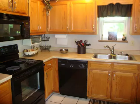1829 Rabbit Run Ct, Holts Summit, MO 65043 photo 12