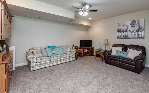 450 Edwards Dr, Holts Summit, MO 65043 photo 28