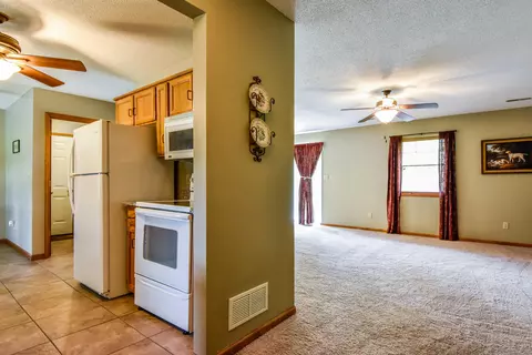 127 Manview Ln, Holts Summit, MO 65043 photo 3