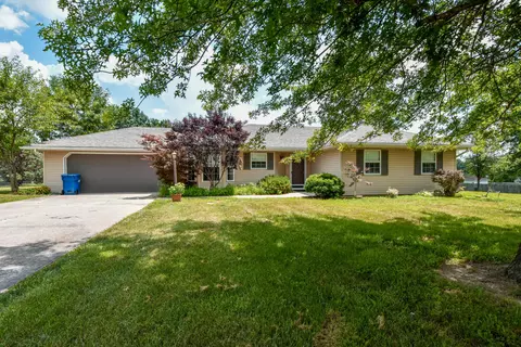 127 Manview Ln, Holts Summit, MO 65043 photo 1