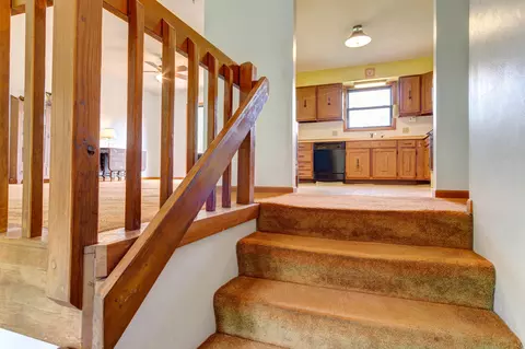 4205 E Lang Dr, Columbia, MO 65202 photo 2