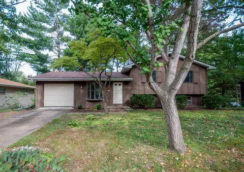 13 E Alhambra Dr, Columbia, MO 65203 photo 1