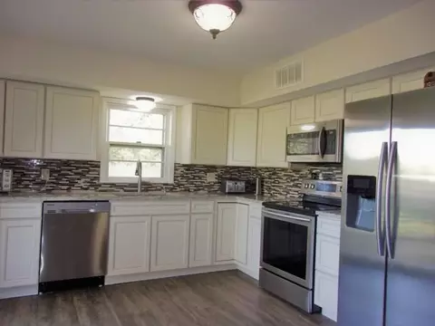 53 Lee Dr, Holts Summit, MO 65043 photo 5