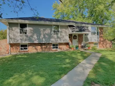 53 Lee Dr, Holts Summit, MO 65043 photo 1