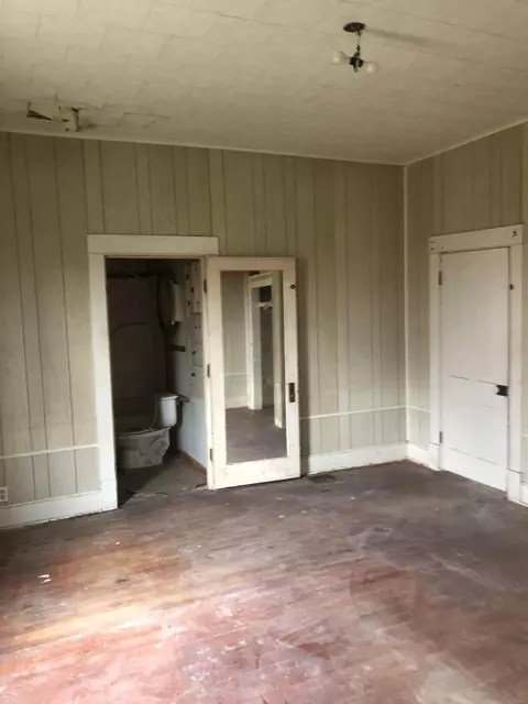 214 Baskett St, Paris, MO 65275 photo 6