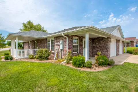 155 Star Dr #B, Holts Summit, MO 65043 photo 1