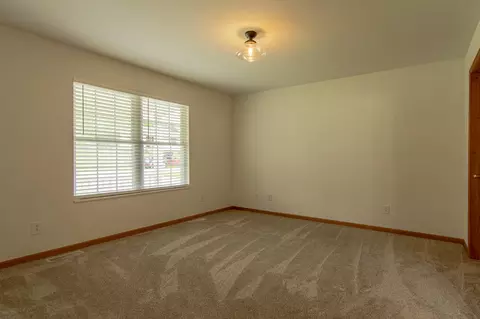 684 Westminster Pl, Holts Summit, MO 65043 photo 12