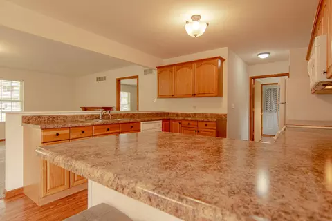 684 Westminster Pl, Holts Summit, MO 65043 photo 8