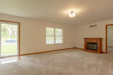684 Westminster Pl, Holts Summit, MO 65043 photo 5