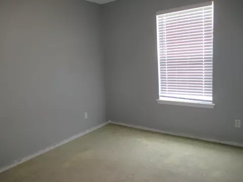 584 E Clearview Dr, Columbia, MO 65202 photo 8