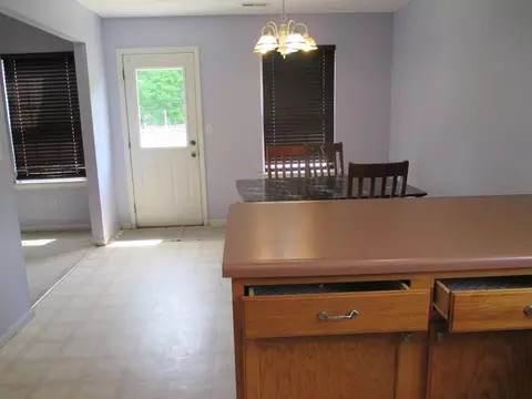 584 E Clearview Dr, Columbia, MO 65202 photo 3