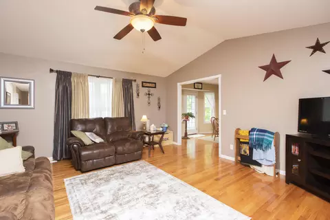 2058 Beelman Rd, Holts Summit, MO 65043 photo 12