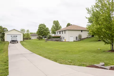 2058 Beelman Rd, Holts Summit, MO 65043 photo 4