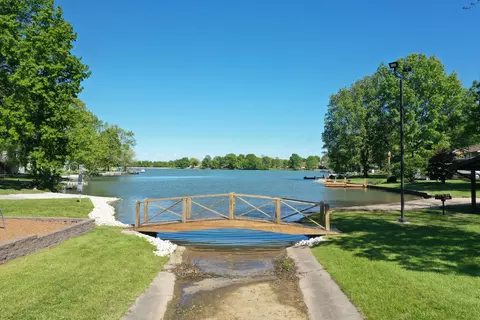 36 N Larand Dr, Holts Summit, MO 65043 photo 9