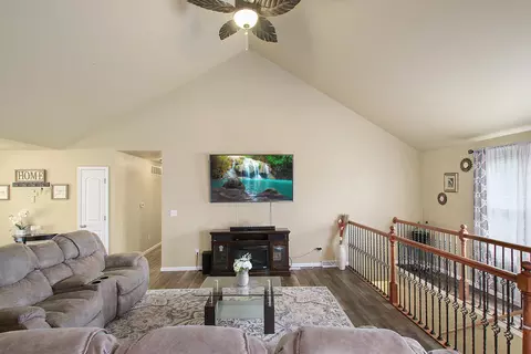 2042 Bromin Ct, Holts Summit, MO 65043 photo 5