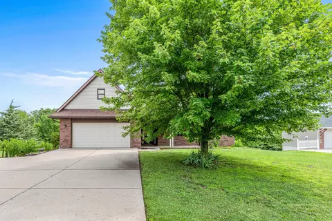 699 Branch Rd, Holts Summit, MO 65043 photo 3