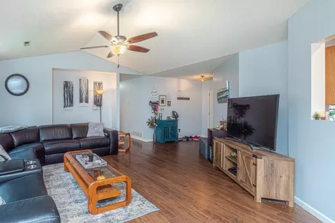 500 E Sackets Rd, Columbia, MO 65202 photo 6