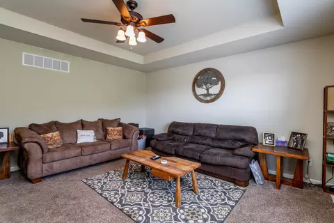 125 Mars St, Holts Summit, MO 65043 photo 4
