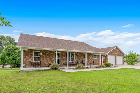 2046 Beelman Rd, Holts Summit, MO 65043 photo 2