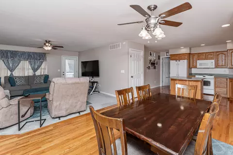 2046 Beelman Rd, Holts Summit, MO 65043 photo 5
