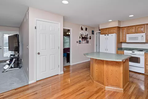 2046 Beelman Rd, Holts Summit, MO 65043 photo 9