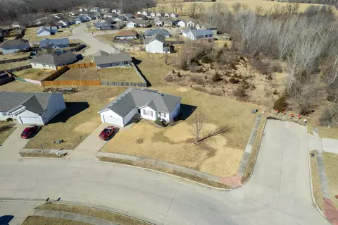 551 E Sackets Rd, Columbia, MO 65202 photo 7