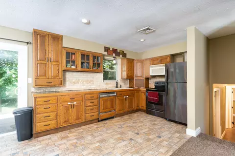 521 Hackberry Blvd, Columbia, MO 65202 photo 9