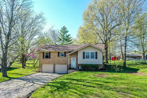201 Franklin St, Holts Summit, MO 65043 photo 1