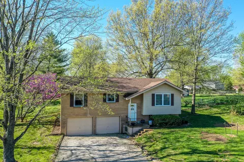 201 Franklin St, Holts Summit, MO 65043 photo 2