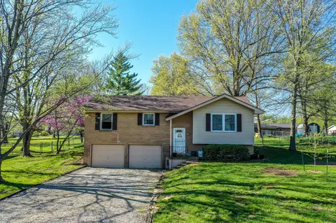 201 Franklin St, Holts Summit, MO 65043 photo 3