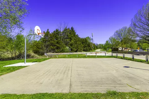 49 Lee Dr, Holts Summit, MO 65043 photo 49